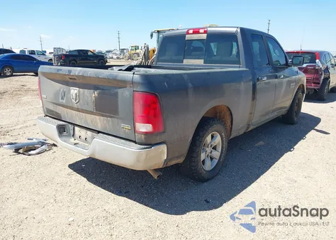 2017 Ram 1500 Slt 4X2 6'4 Box из США, поврежденный, VIN 1C6RR6GG7HS735682